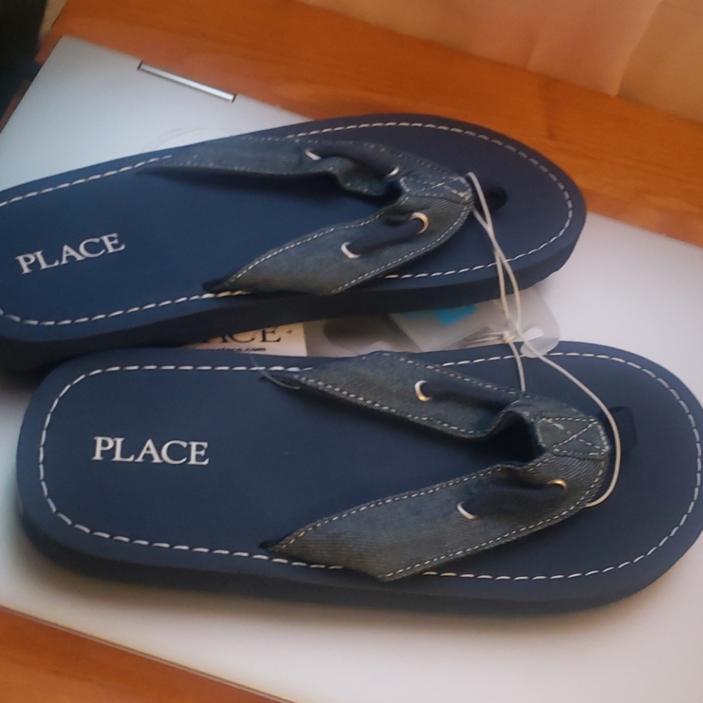 Shoe